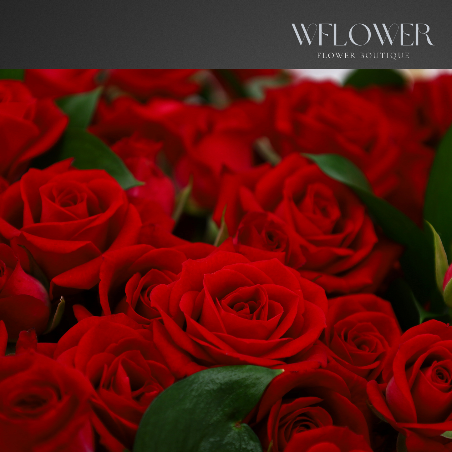 Rouge Royale Signature Bouquet (70 cm)