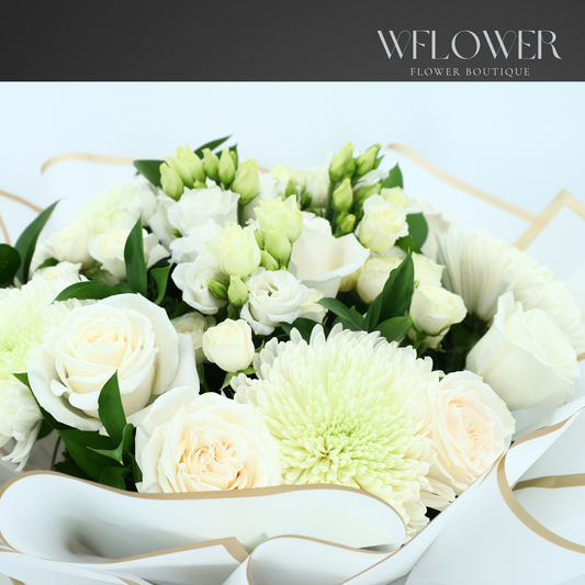 Ivory Whisper Signature Bouquet with Vase