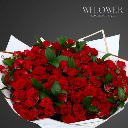 Rouge Royale Signature Bouquet (70 cm)