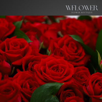 Rouge Royale Signature Bouquet (70 cm)