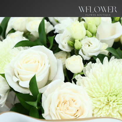 Ivory Whisper Signature Bouquet with Vase